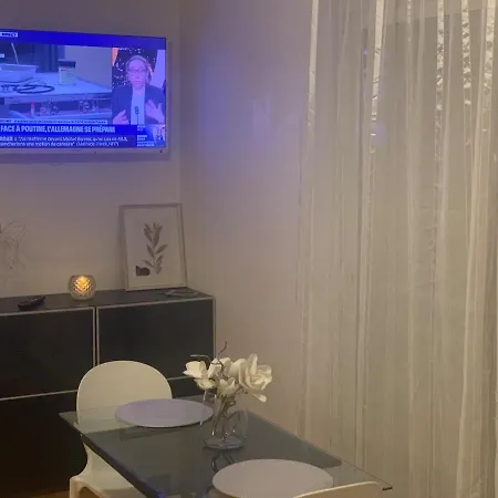 Charming With Balneo Shower, Parking Included Apartment Bretigny-sur-Orge