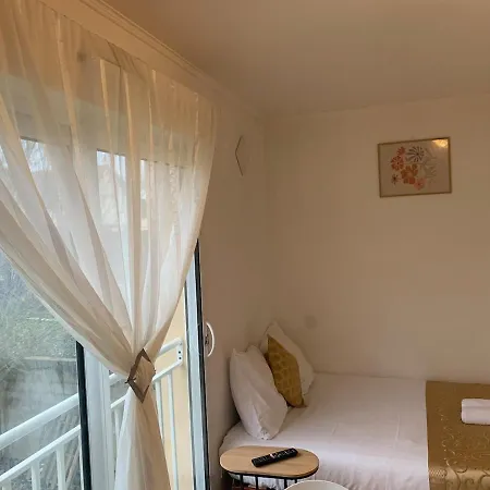 Charming With Balneo Shower, Parking Included 아파트